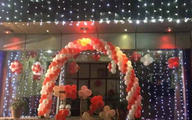Hotel Tarun