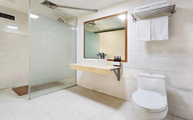 Jinglong International Hotel