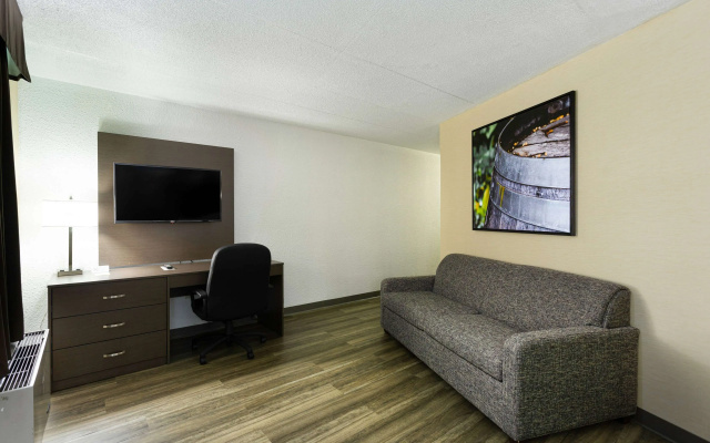Days Inn by Wyndham Fallsview