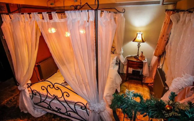 Charming 3-storey Loft with fireplace
