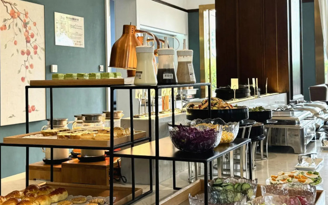 Madison Hotel (Xi'an Wanda Plaza Lijia Village Metro Station)