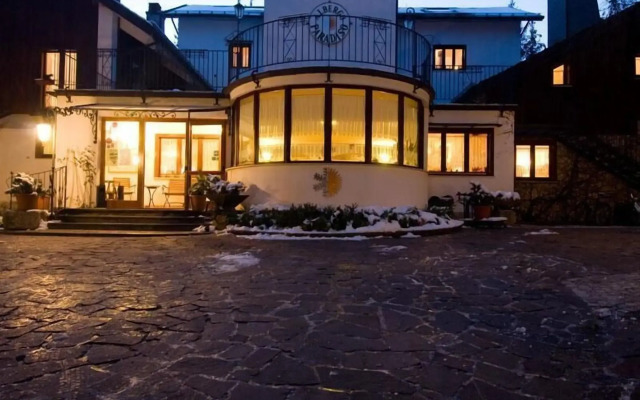LH Hotel Paradiso