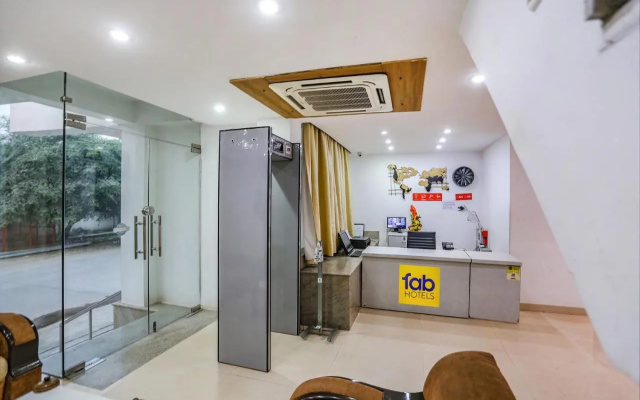 FabExpress Taj Home Stay
