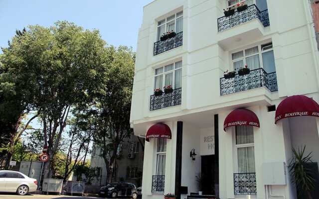Blue Inn Hotel вид на фасад