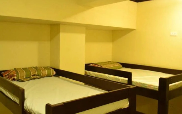 Berlay Backpackers and Tourists Inn