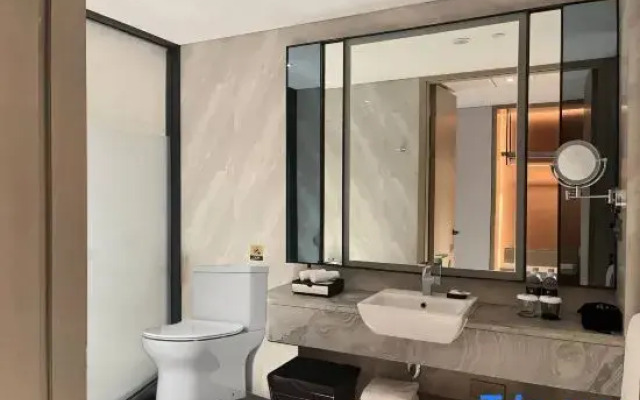 Shanghai Jinli Qube Hotel