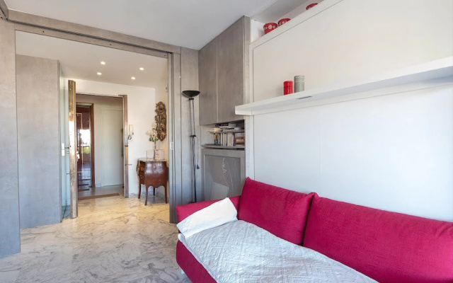 Lacour 64 Cannes