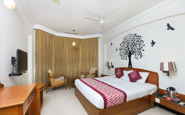 OYO 1081 Hotel Sindhu International