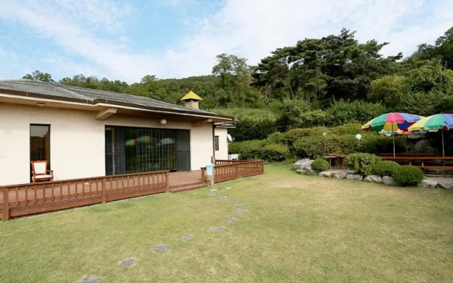 Ganghwado Fam Pension