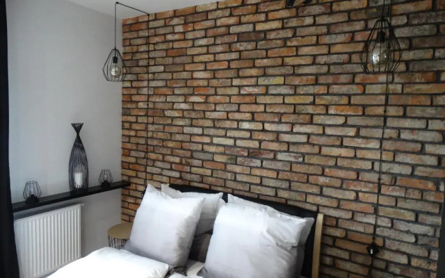 Black&White Apartment Bis - Małe Garbary 8