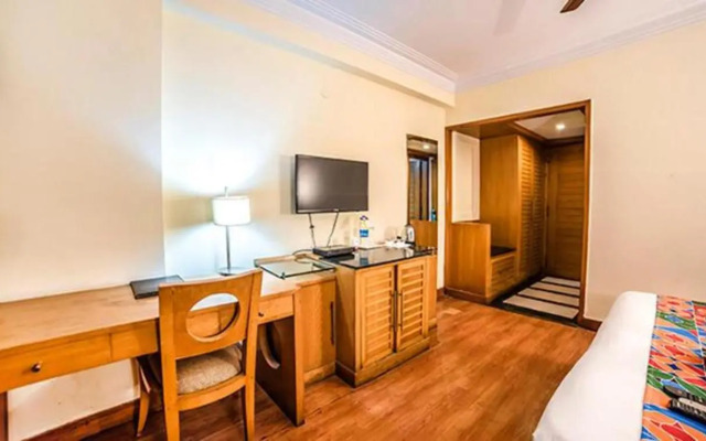 Fabhotel Bmk Grand
