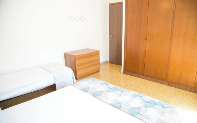 Two Bedroom Flat Close to the Beach in Eraclea