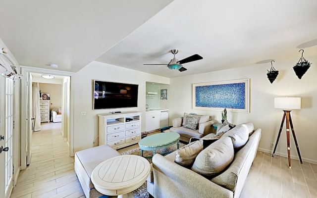 1088 Palm Springs - 3 Br Home