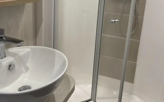 Skegness - Lodge - Sleeps 6 - Parking - Garden