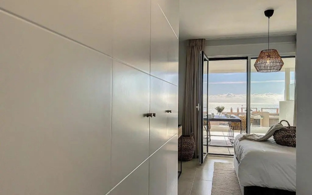 Via Celere 2332 Luxury Sea View Apartment