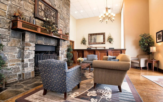 Barrington Hotel & Suites