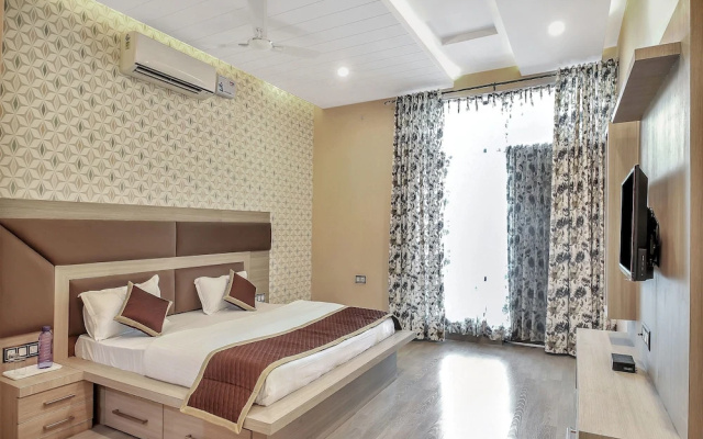 Oyo 9744 Helios Homestay