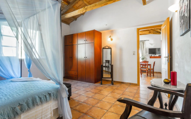 Villa Tassoula Large Private Pool Walk to Beach Wifi - 2830