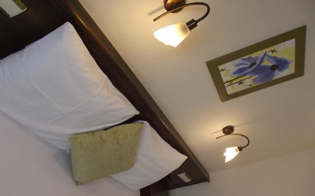 Hotel Asiyan комната для гостей