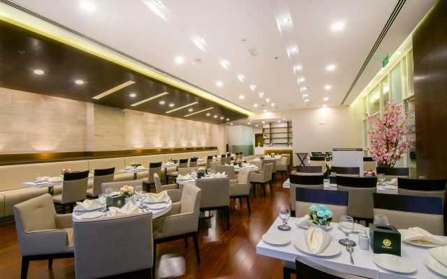 Отель Al Murooj Grand Hotel