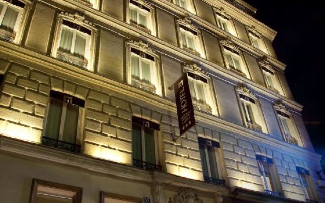 Hotel Marceau Champs Elysees вид на фасад