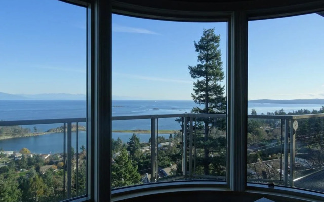 Gibralter Rock Ocean View B&B