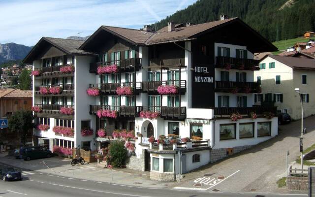 GH Hotel Monzoni Долина Валь-ди-Фасса вид на фасад
