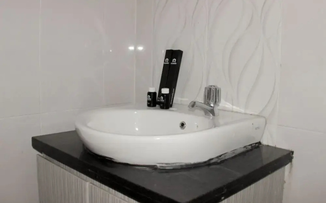 Comfort 2Br Apartment At Mediterania Palace Residence