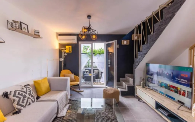 Villa avec piscine au calme 6 personnes