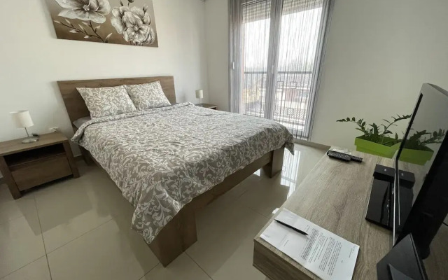 King Peter Apartments