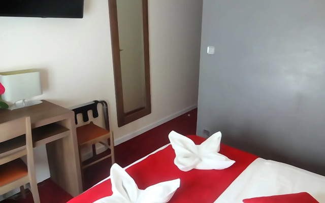 Hotel La Perle Montparnasse