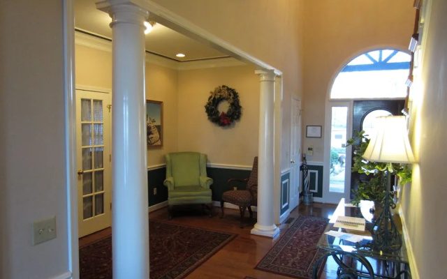 Garden Inn Bed & Breakfast at Bee Rock