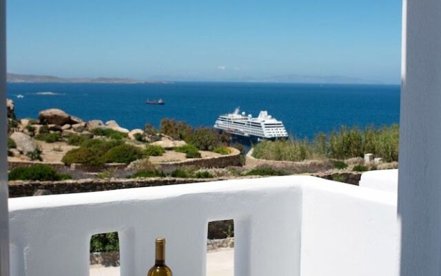 Petra Mykonos Studios & Suites