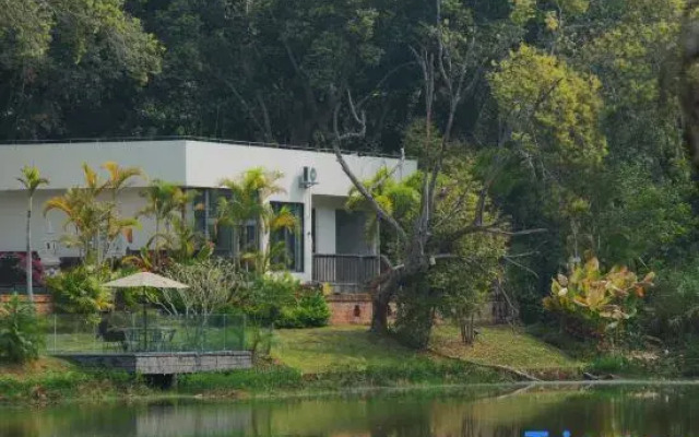 Menghai Meng Bala Jingmo Landscape Hot Spring Homestay