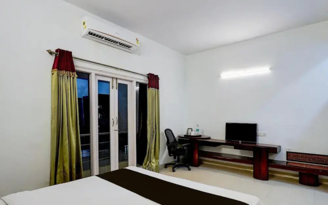 Cosy Castle at Medavakkam Near Jayachandran