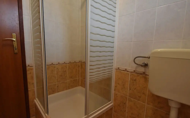 Spacious Apartment in Vodice With Garden