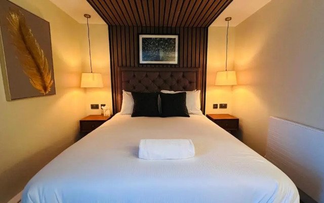The Suffolk Hotel