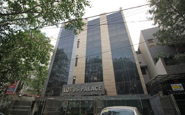OYO 464 Hotel Lotus Palace вид на фасад