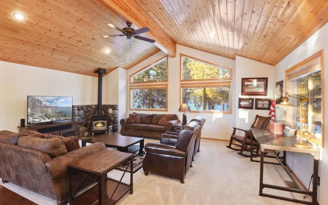 Quaking Cabin Gas BBQ & Amenities Access!