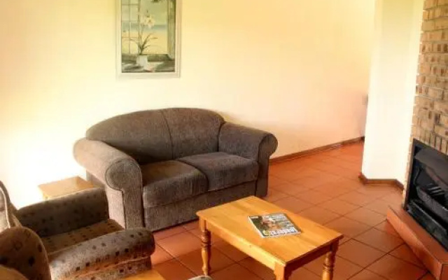 Mogodi Lodge