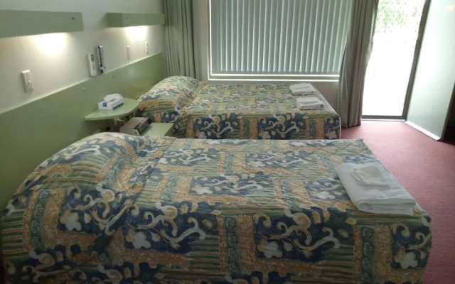 Holbrook SKYE Motel