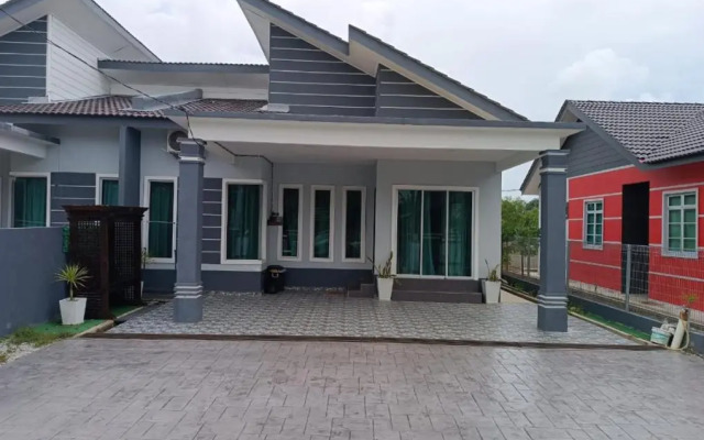 ZR D'Datok Homestay, GongBadak & Private Pool