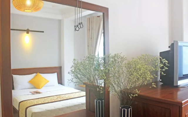 Giang Son Hotel