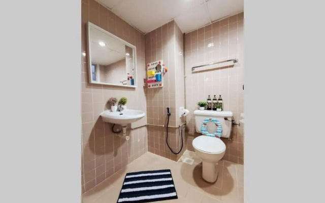 The Whale House | 100m From Batu Ferringhi Beach