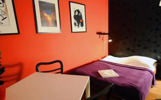 Very Berry Hostel