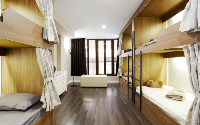 Barcelona & You Hostel Sagrada Familia