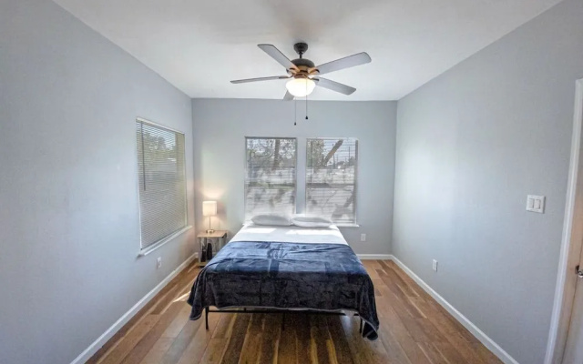 Magnificent Large Home Near Downtown