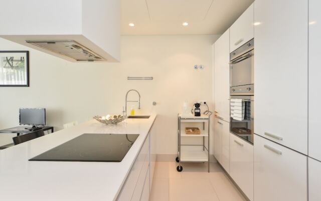 Отель Sunny & Bright Amoreiras Apartment Португалия, Лиссабон - отзывы, цены и фото номеров - забронировать отель Sunny & Bright Amoreiras Apartment онлайн