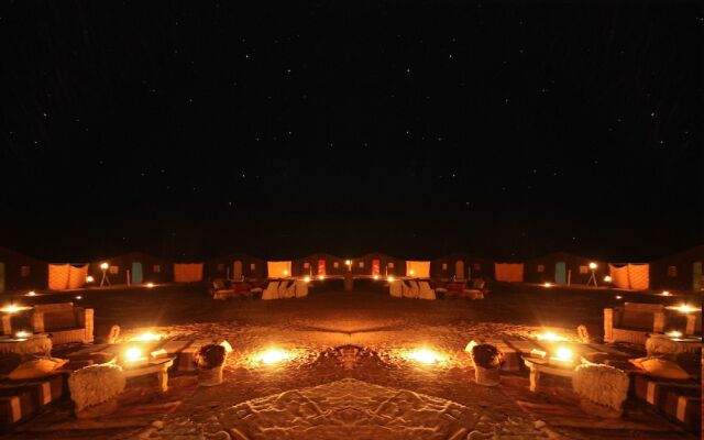 Отель Bivouac Karim Sahara Марокко, Загора - отзывы, цены и фото номеров - забронировать отель Bivouac Karim Sahara онлайн вид на фасад