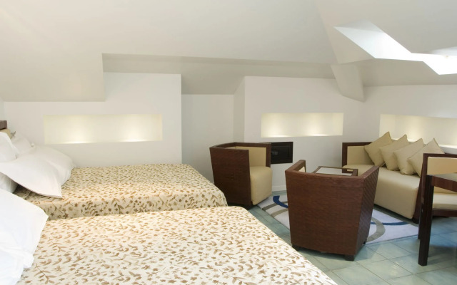 Hotel Club House